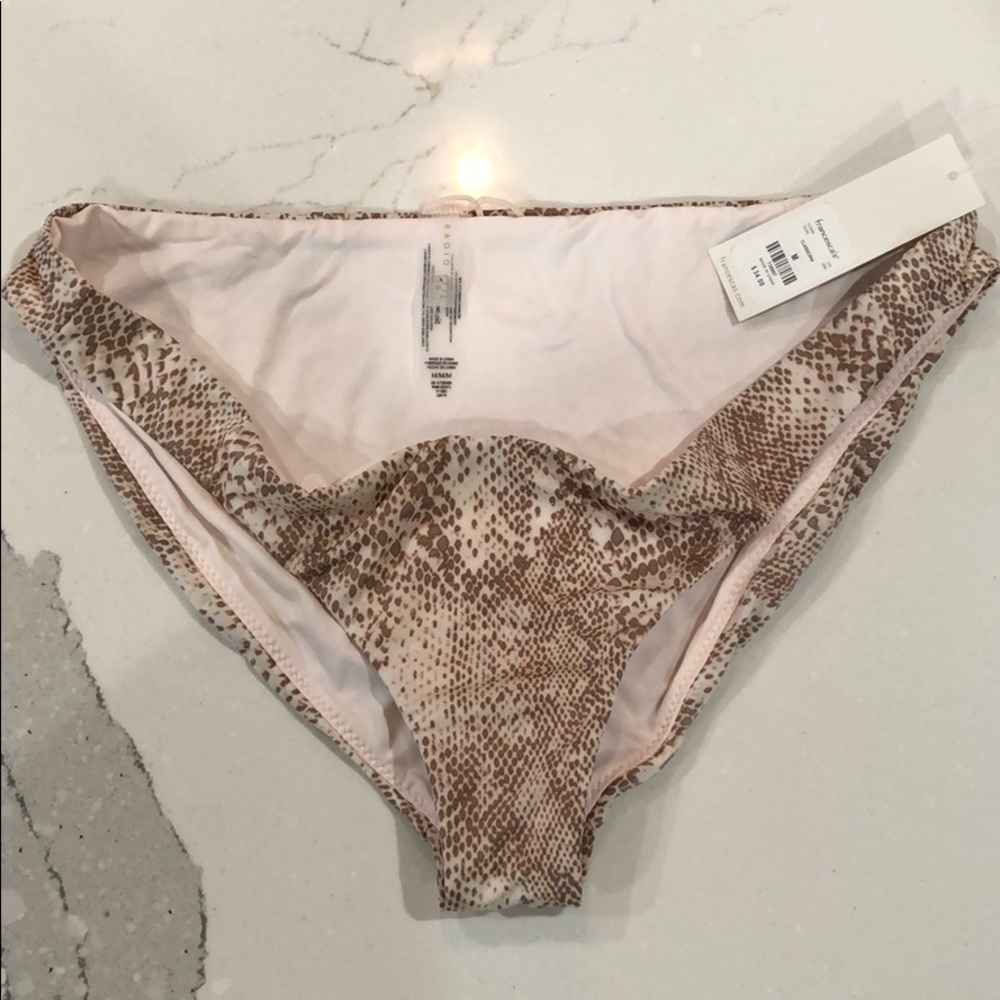 Francesca’s medium m bikini snake skin NWT